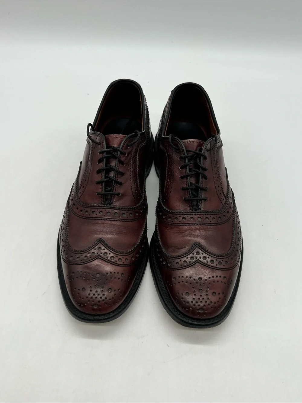 Allen Edmonds McAllister Men 7.5D Burgundy Leather Wingtip Oxfords Dress Shoes.